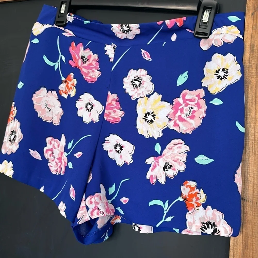OFFERS WELCOME! Kaari Blue Floral Shorts Women’s Sz. LP Romance | Hawaiian
